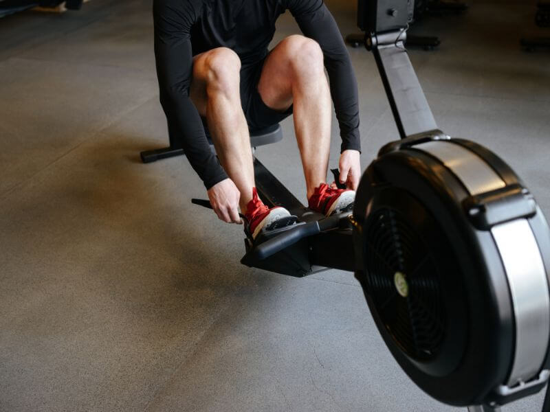 Unterschätztes Fitnessgerät: Rudern für mehr Wohlbefinden und Stärke